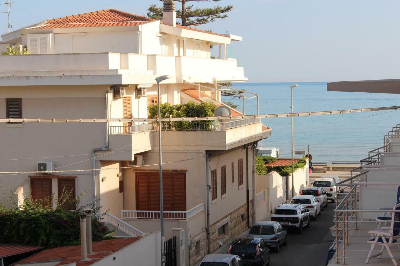 Il Mare A Due Passi Apartment Marina di Ragusa Exterior foto